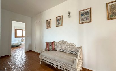 Herverkoop - Villa -
Campoamor - Costa Blanca