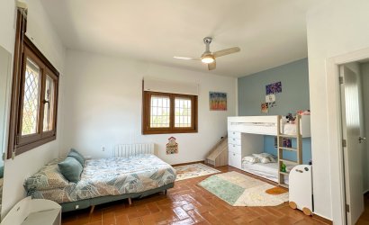 Herverkoop - Villa -
Campoamor - Costa Blanca