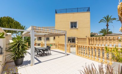 Herverkoop - Villa -
Ciudad Quesada - Costa Blanca