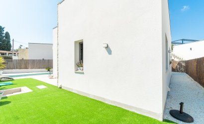Resale - Villa -
Orihuela Costa - Costa Blanca