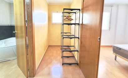Resale - Apartment -
Torrevieja - Centro