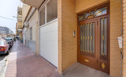 Herverkoop - Apartment -
Torrevieja - Centro