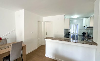 Herverkoop - duplex -
San Miguel de Salinas - Las Filipinas