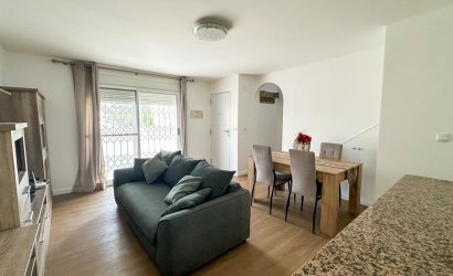 Herverkoop - duplex -
San Miguel de Salinas - Las Filipinas