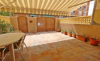 Reventa - Town House -
Torrevieja - Playa De Los Naufragos