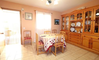 Reventa - Town House -
Torrevieja - Playa De Los Naufragos