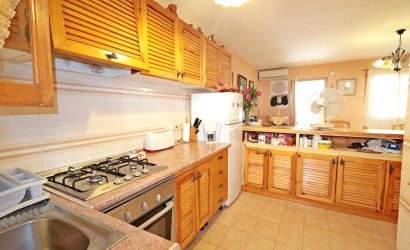 Reventa - Town House -
Torrevieja - Playa De Los Naufragos