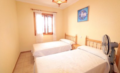 Reventa - Town House -
Torrevieja - Playa De Los Naufragos