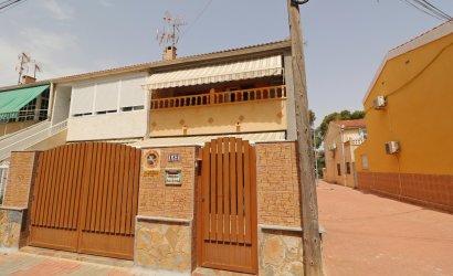 Reventa - Town House -
Torrevieja - Playa De Los Naufragos
