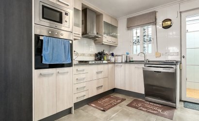 Resale - Villa -
Orihuela Costa - Costa Blanca