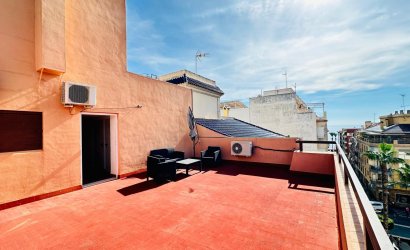 Revente - Apartment -
Torrevieja - Centro