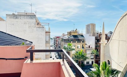 Revente - Apartment -
Torrevieja - Centro