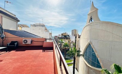 Revente - Apartment -
Torrevieja - Centro