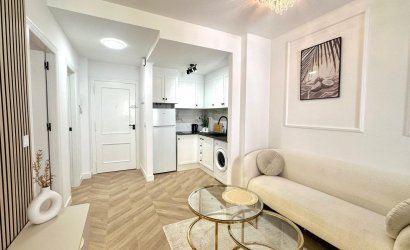 Revente - Apartment -
Torrevieja - Centro