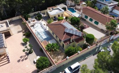 Herverkoop - Villa -
Pinar de Campoverde - Inland