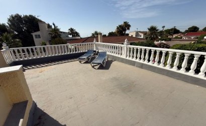 Herverkoop - Villa -
Pinar de Campoverde - Inland