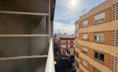 Resale - Apartment -
Torrevieja - Centro