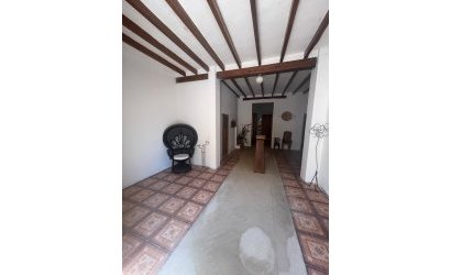 Herverkoop - Town House -
Jesus Pobre - Inland