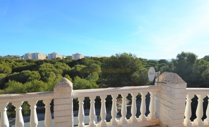 Herverkoop - Villa -
Campoamor - Costa Blanca
