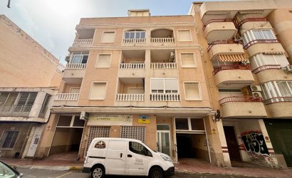 Herverkoop - Penthouse -
Torrevieja - Playa del Cura