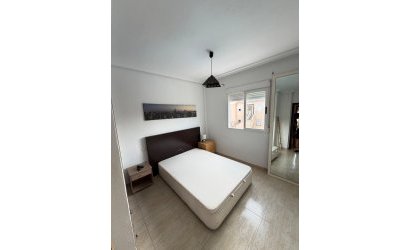 Herverkoop - Apartment -
Torrevieja - Centro
