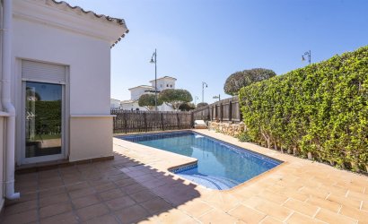 Herverkoop - Villa -
La Torre Golf Resort - Inland