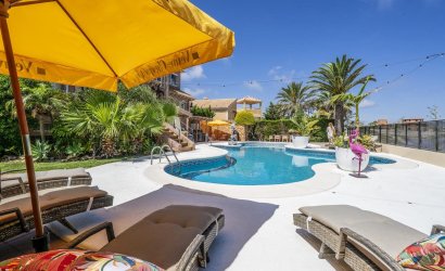 Herverkoop - Villa -
La Manga del Mar Menor - Costa Calida