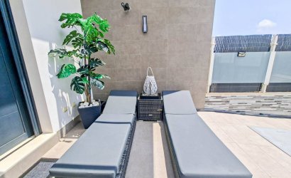 Resale - Villa -
Villamartin - Costa Blanca