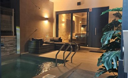 Resale - Villa -
Villamartin - Costa Blanca
