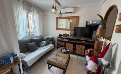Herverkoop - Bungalow -
Torrevieja - Zona Los Frutales