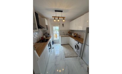 Herverkoop - Bungalow -
Torrevieja - Zona Los Frutales