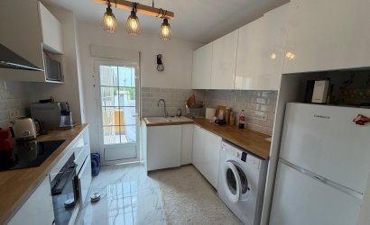 Herverkoop - Bungalow -
Torrevieja - Zona Los Frutales