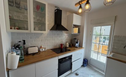 Herverkoop - Bungalow -
Torrevieja - Zona Los Frutales