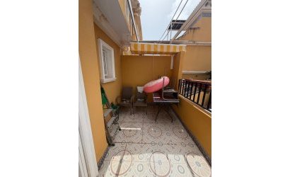 Herverkoop - Bungalow -
Torrevieja - Zona Los Frutales