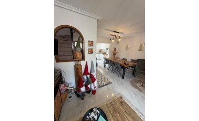 Herverkoop - Bungalow -
Torrevieja - Zona Los Frutales
