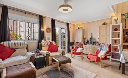 Herverkoop - Town House -
San Miguel de Salinas - Inland
