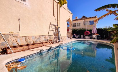 Herverkoop - Town House -
San Miguel de Salinas - Inland