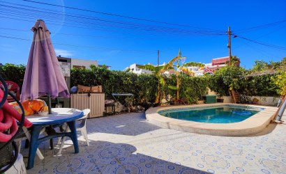 Herverkoop - Town House -
San Miguel de Salinas - Inland