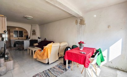 Herverkoop - Town House -
San Miguel de Salinas - Inland
