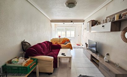Herverkoop - Town House -
San Miguel de Salinas - Inland