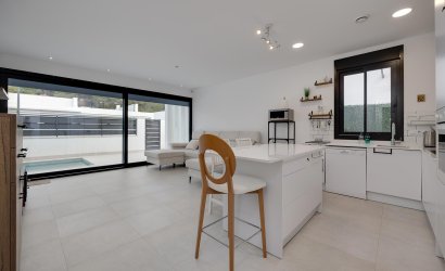 Herverkoop - Villa -
Pinar de Campoverde - Inland