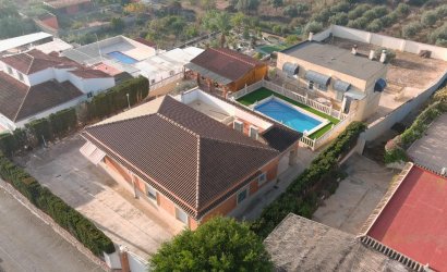 Herverkoop - Villa -
Albatera - Inland