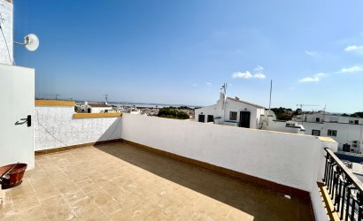 Reventa - Town House -
Los Altos - Costa Blanca