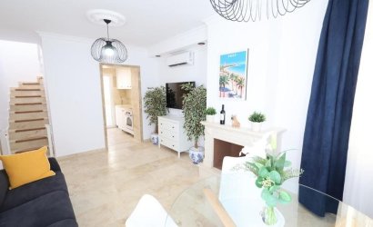 Resale - Villa -
Villamartin - Costa Blanca