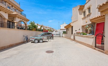 Reventa - Town House -
San Miguel de Salinas - Inland