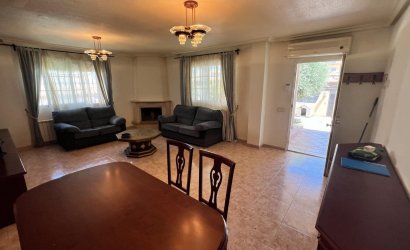 Revente - Villa -
Torrevieja - Aguas Nuevas