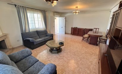 Revente - Villa -
Torrevieja - Aguas Nuevas