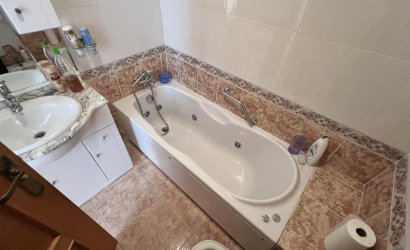 Revente - Villa -
Torrevieja - Aguas Nuevas