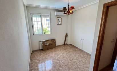 Revente - Villa -
Torrevieja - Aguas Nuevas