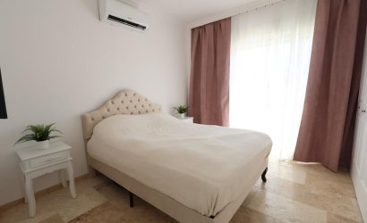 Herverkoop - Villa -
Villamartin - Costa Blanca